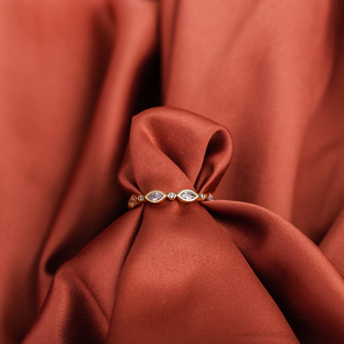 Vrai Stacking Ring