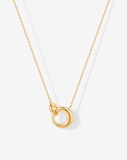 Circle Link Pendant Necklace