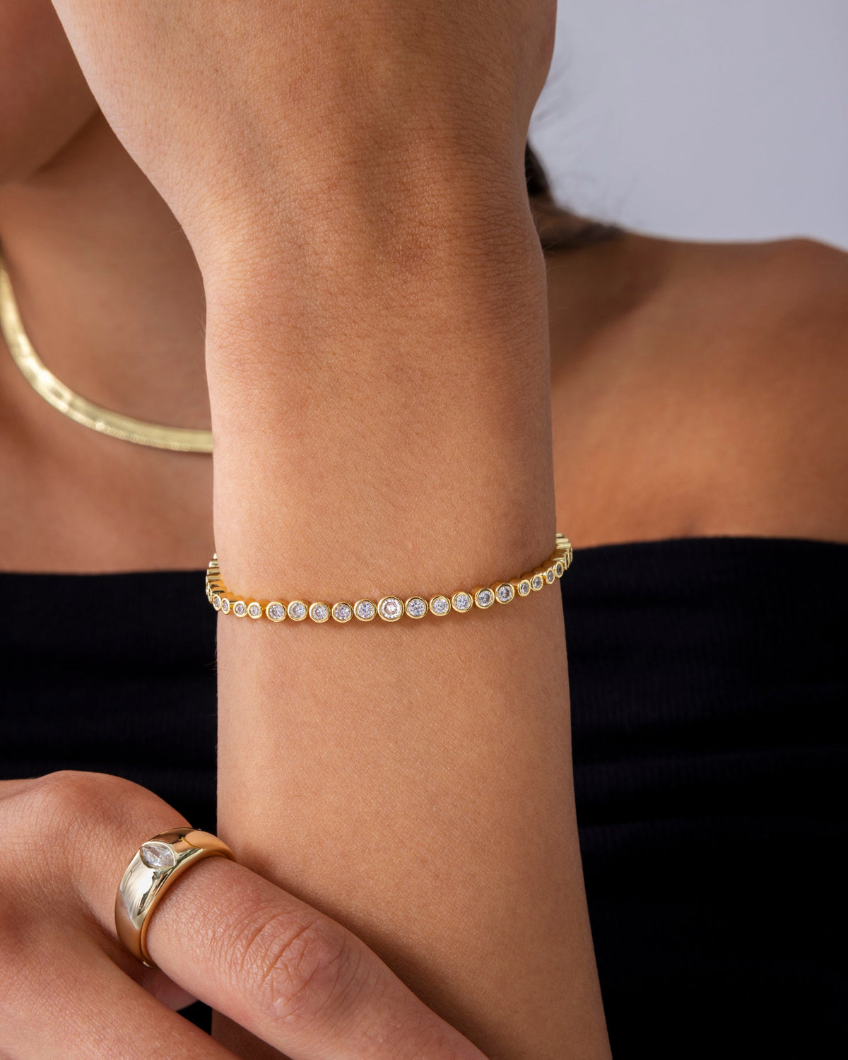 Round-Shaped Tennis Bracelet