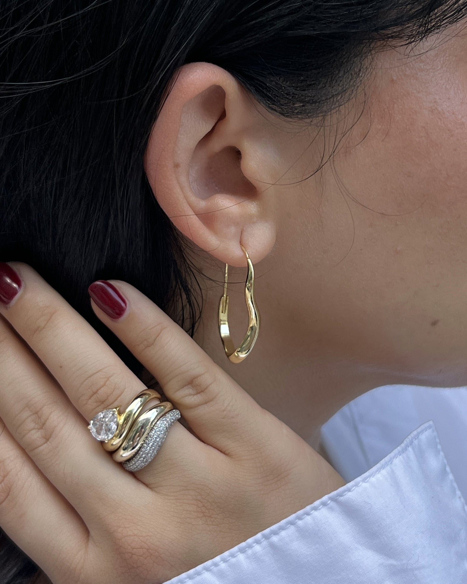 Crete Wavy Hoops